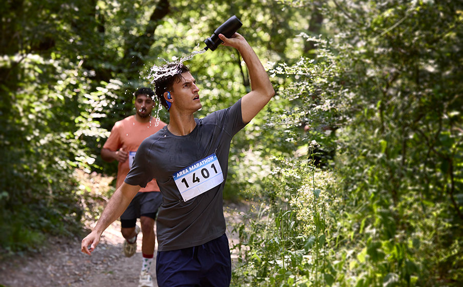 JBL Endurance Pace Resistentes al agua y el polvo con certificación IP68 - Image