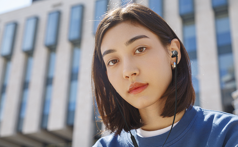 JBL Tune 310C USB Tres botones y micrófono - Image