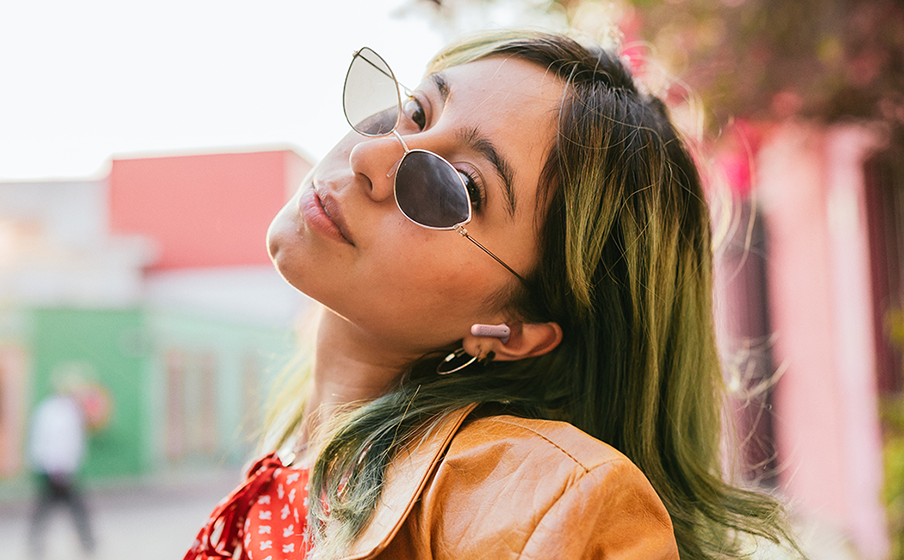 JBL Wave Beam 2 4 micr&oacute;fonos para unas llamadas n&iacute;tidas y claras - Image