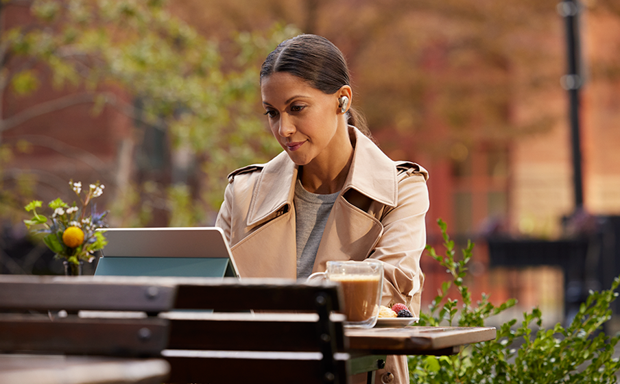 JBL Tour Pro 2 True Adaptive Noise Cancelling con Smart Ambient - Image