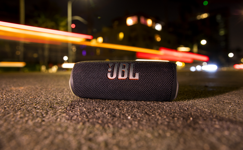 Parlante Bluetooth Portátil JBL Flip 6 Resistente al Agua IP67 con PartyBoost