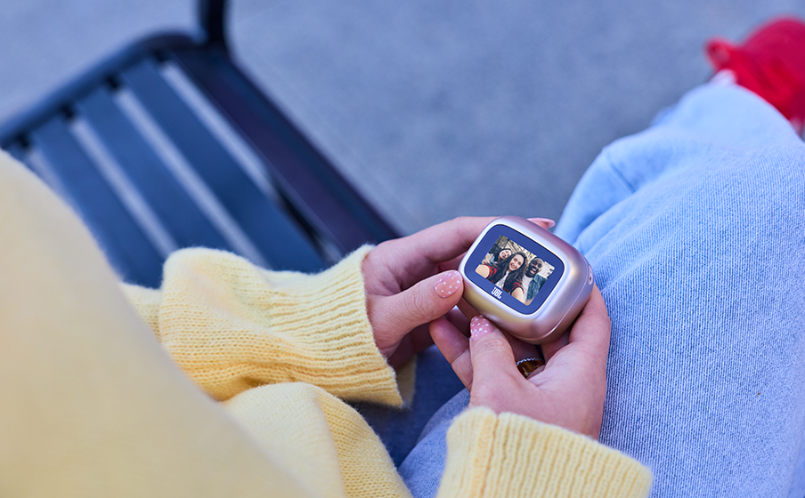 JBL Live Buds 4 Estuche de carga Smart Charging Case&trade; para una experiencia perfecta - Image