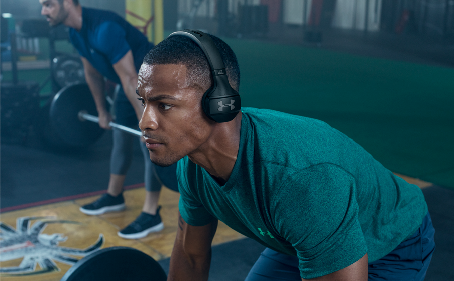 UA Sport Wireless Train &ndash; Engineered by JBL Bater&iacute;a de 16&nbsp;horas con carga r&aacute;pida - Image
